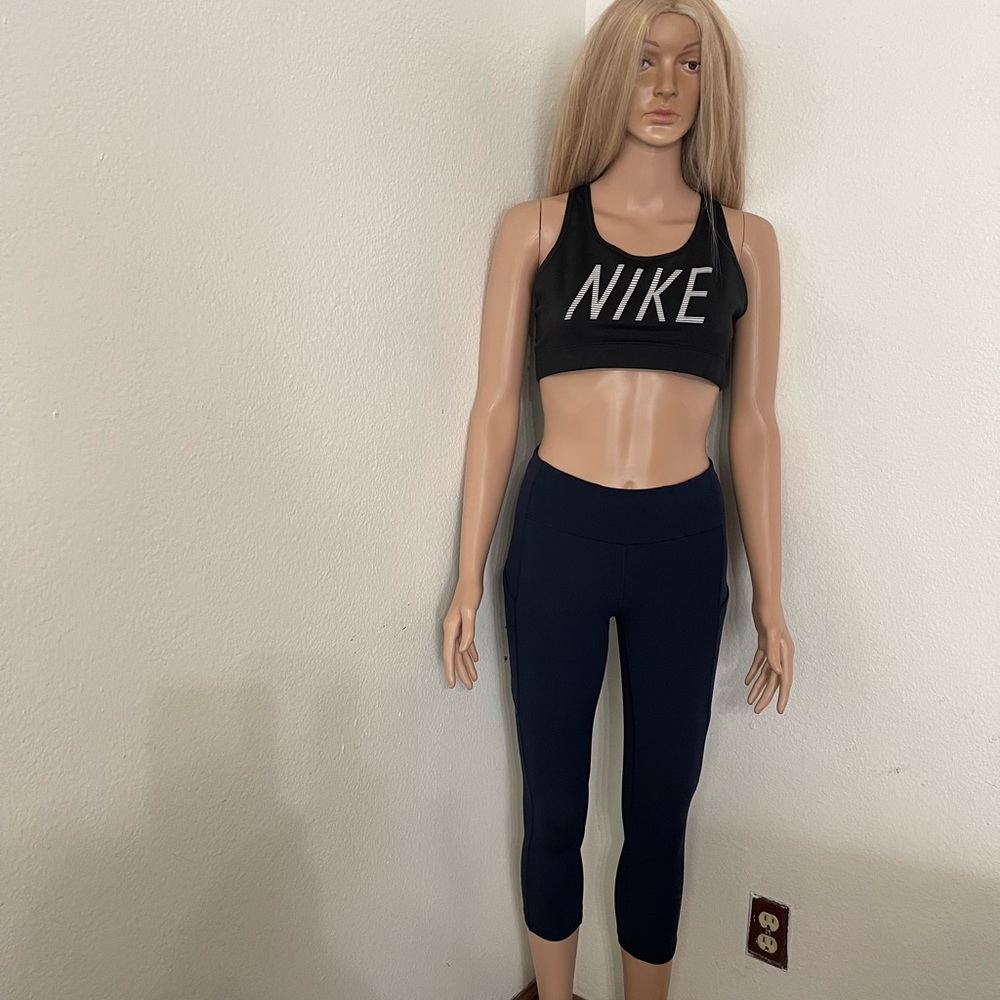 Lululemon Speed Up Crop * 21" True Navy (First Release) -Size 4 Good Condition - Picture 13 of 16